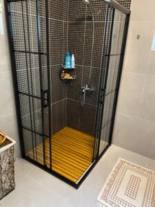 Duş & Banyo Zeminleri için Ahşap Izgara iroko shower deck